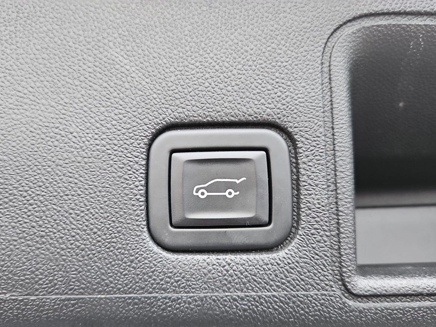 Certified 2023 GMC Terrain AT4 AWD/4WD image 28