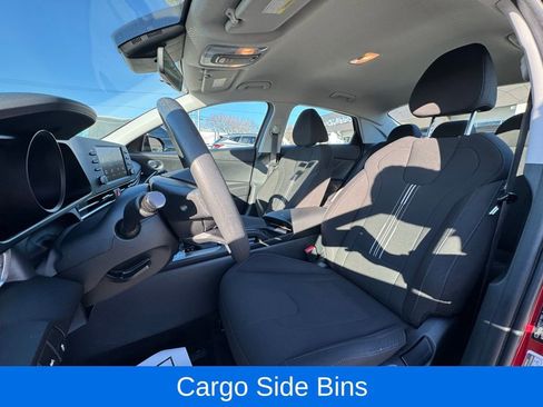 Used 2023 Hyundai Elantra SEL w/ Preferred Accessory Package image 21