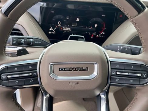 Used 2026 GMC Yukon Denali w/ Denali Reserve Package RWD image 15