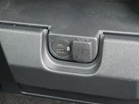 Certified 2022 Ford F150 Lariat w/ Trailer Tow Package image 31