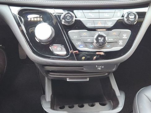New 2026 Chrysler Pacifica Select w/ S Appearance Package AWD/4WD image 15