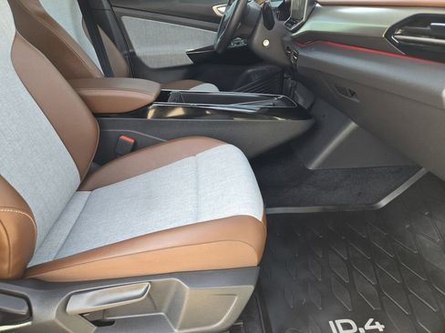 Used 2024 Volkswagen ID.4 Pro image 15
