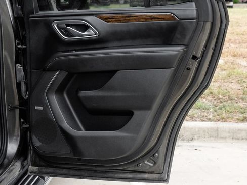 Used 2021 Chevrolet Tahoe Premier w/ Premium Package RWD image 51