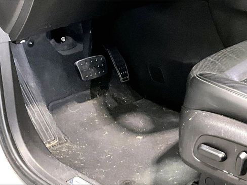 Used 2018 GMC Acadia SLT image 39