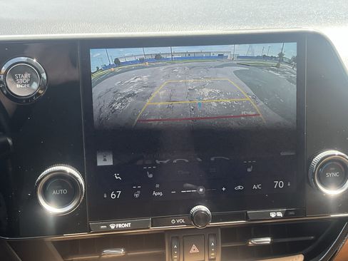 Used 2025 Lexus NX 250 FWD w/ Cold Area Package image 24