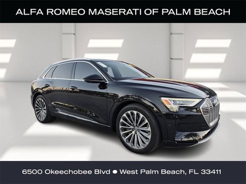 Used 2019 Audi e-tron Prestige image 1