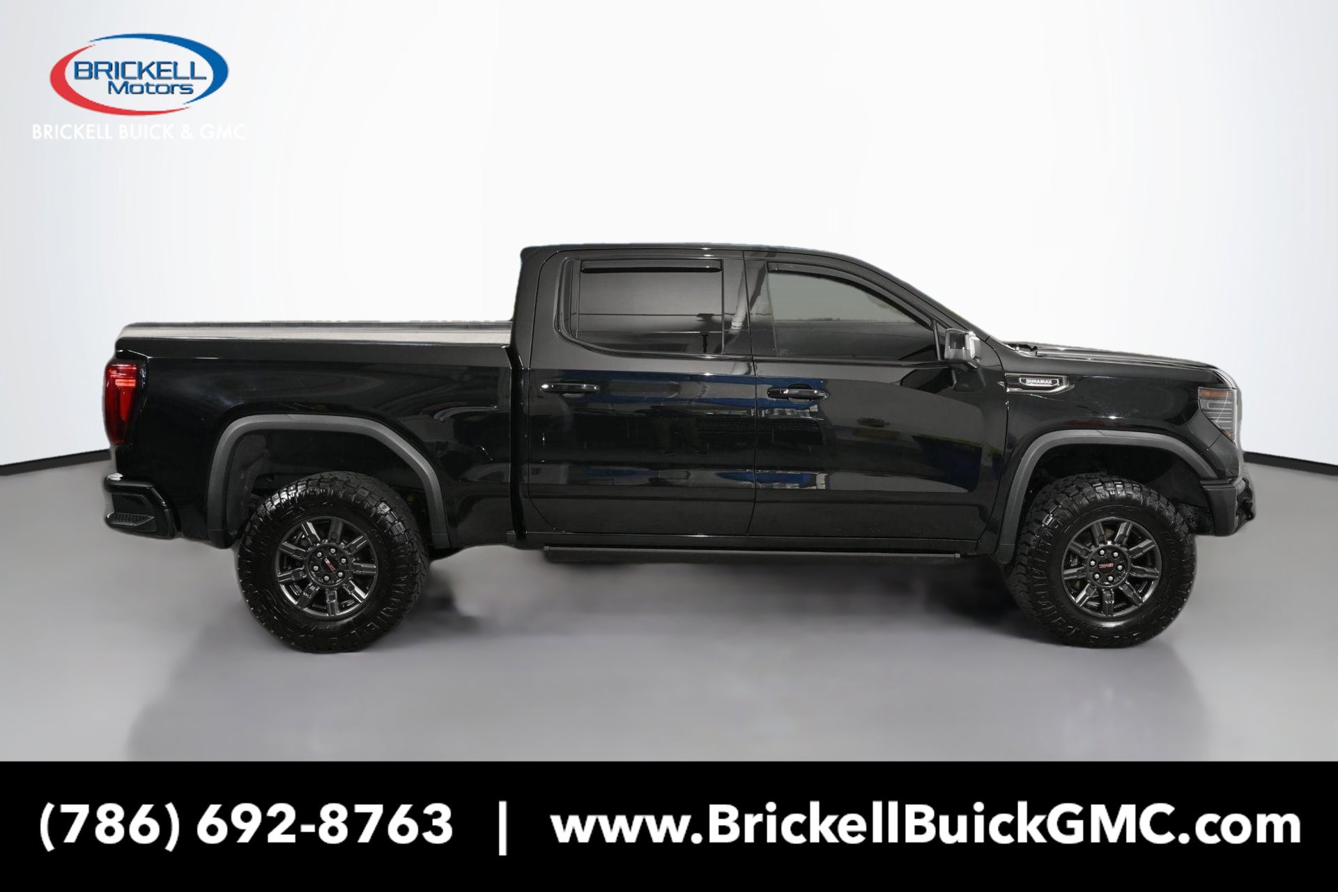 Used 2024 GMC Sierra 1500 AT4X AWD/4WD image 2