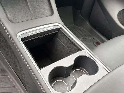 Used 2023 Tesla Model Y Long Range image 23