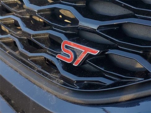 Certified 2023 Ford Explorer ST w/ Equipment Group 401A image 6