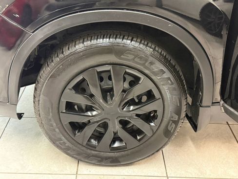 Used 2015 Nissan Rogue S AWD/4WD image 38