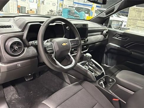 New 2026 Chevrolet Colorado W/T w/ WT Convenience Package II image 8