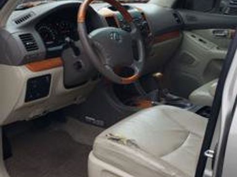 Used 2003 Lexus GX 470 image 7