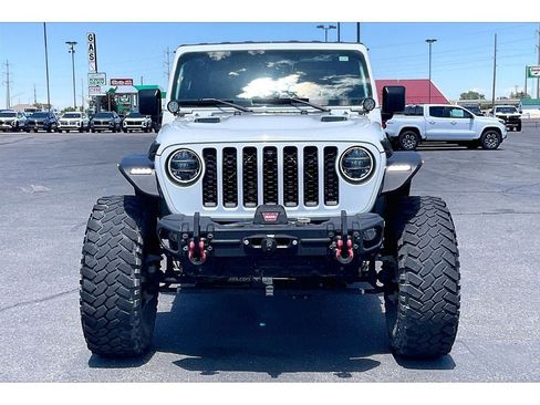 Used 2020 Jeep Gladiator Rubicon AWD/4WD image 3