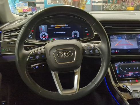 Used 2023 Audi Q8 Prestige AWD/4WD image 2