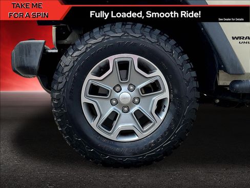 Used 2017 Jeep Wrangler Unlimited Rubicon w/ Dual Top Group AWD/4WD image 32