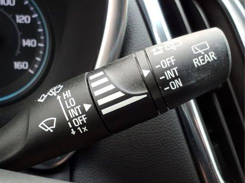 Used 2024 Chevrolet Equinox LT w/ LPO, Floor Liner Package FWD image 30