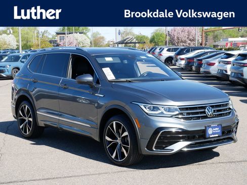 Used 2024 Volkswagen Tiguan SEL R-Line w/ MDO Package, Two-Row AWD/4WD image 1