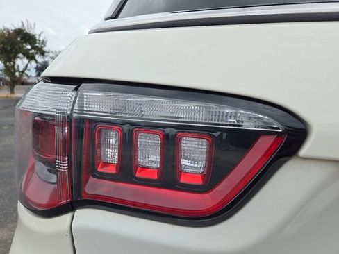 Used 2019 Jeep Compass Limited AWD/4WD image 14