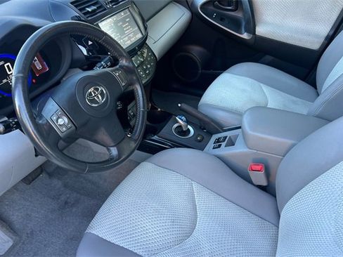 Used 2014 Toyota RAV4 EV image 10