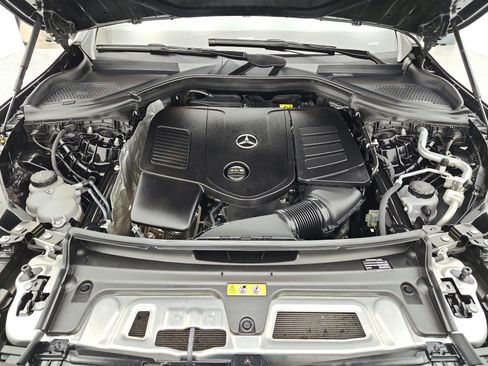 Used 2023 Mercedes-Benz GLC 300 4MATIC image 16