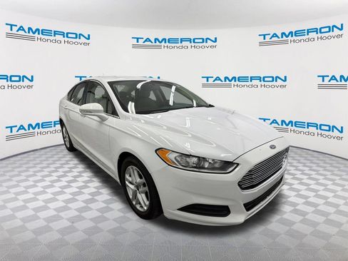 Used 2016 Ford Fusion SE FWD image 7