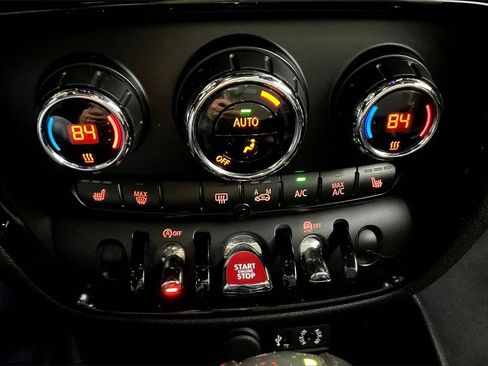 Used 2017 MINI Cooper Clubman S image 14