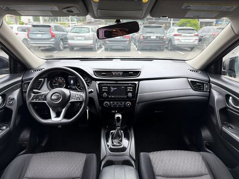 Used 2017 Nissan Rogue S AWD/4WD image 11