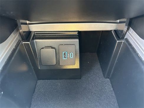 Certified 2023 Ford Explorer ST-Line w/ Class IV Trailer Tow Package image 24