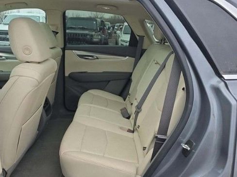 Used 2022 Cadillac XT5 Premium Luxury w/ Technology Package image 10