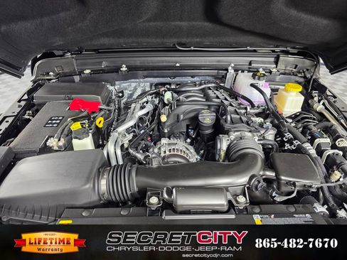 New 2025 Jeep Gladiator Mojave image 33