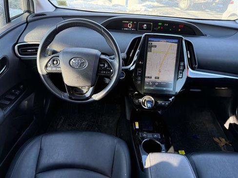 Used 2021 Toyota Prius Prime XLE image 8