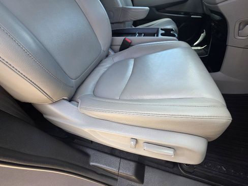 Used 2020 Honda Odyssey EX-L image 27