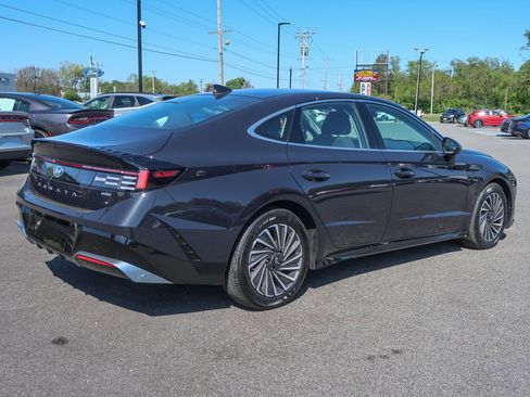 Used 2025 Hyundai Sonata SEL FWD image 11