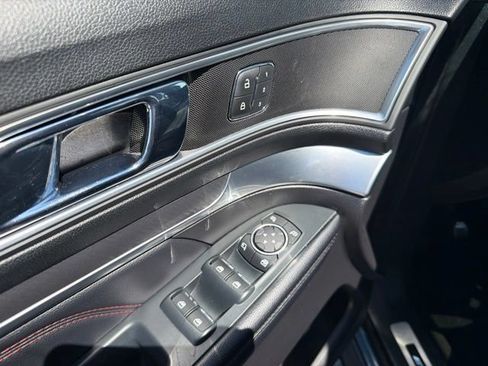 Used 2018 Ford Explorer Sport w/ Equipment Group 401A AWD/4WD image 26
