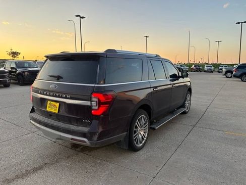 Used 2024 Ford Expedition Max Limited AWD/4WD image 4