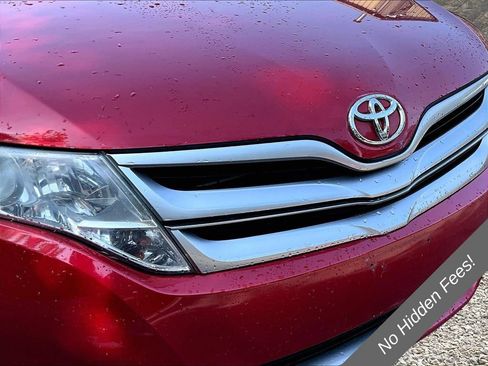 Used 2015 Toyota Venza LE AWD/4WD image 26
