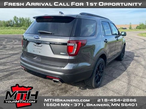 Used 2017 Ford Explorer Sport AWD/4WD image 8