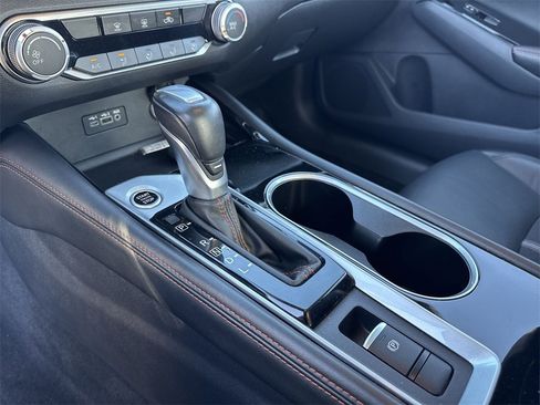 Used 2024 Nissan Altima 2.5 SR image 19