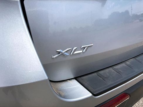 Used 2021 Ford Explorer XLT w/ Equipment Group 202A AWD/4WD image 30