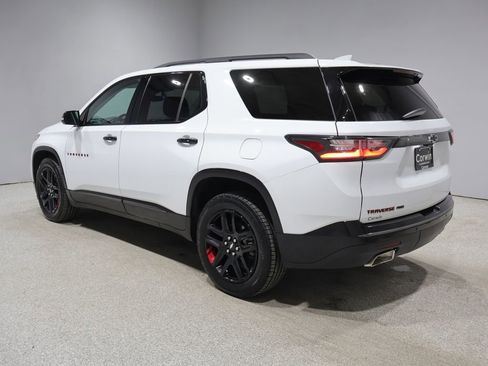 Used 2020 Chevrolet Traverse Premier w/ Redline Edition AWD/4WD image 4