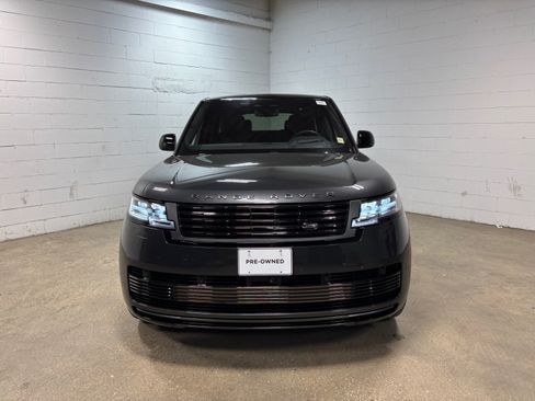 Used 2023 Land Rover Range Rover SV AWD/4WD image 3