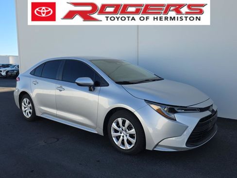 Used 2024 Toyota Corolla LE FWD image 1
