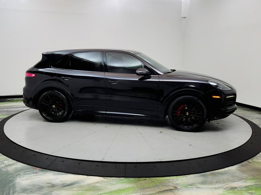 Used 2021 Porsche Cayenne GTS AWD/4WD image 3