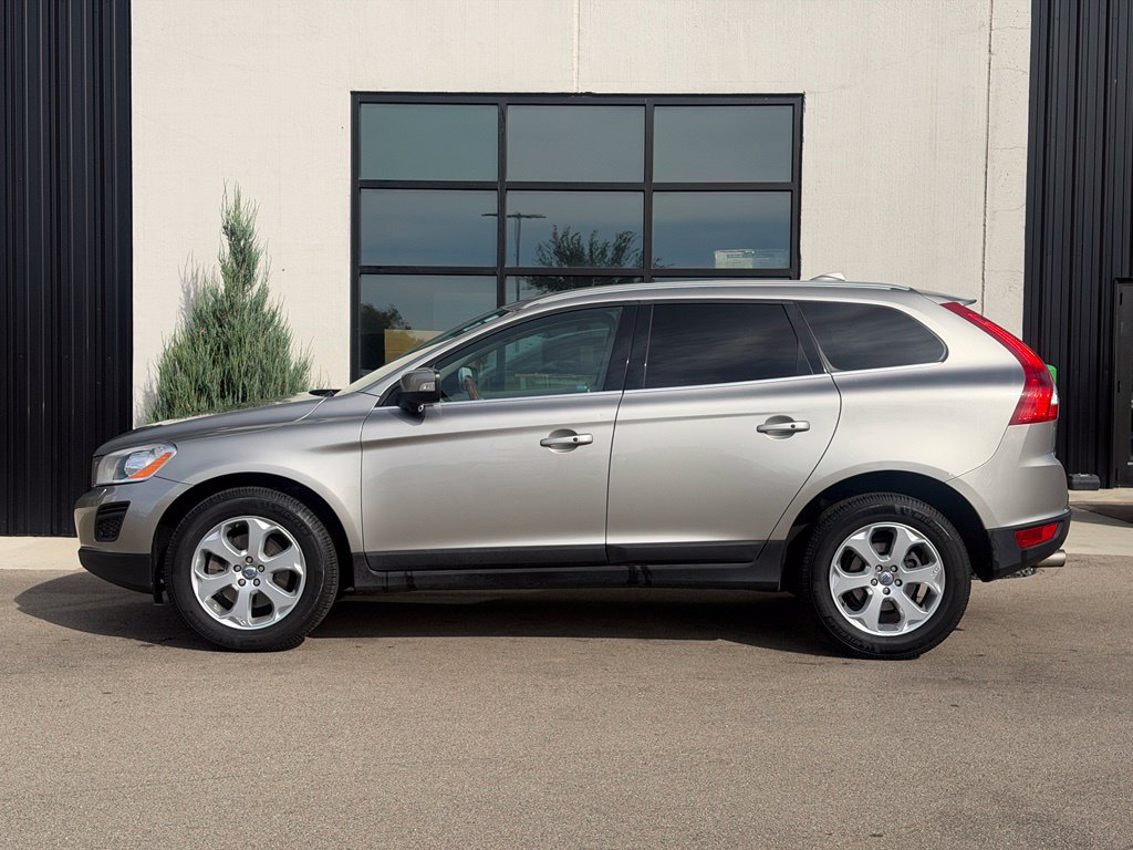 Used 2013 Volvo XC60 3.2 Platinum FWD image 2
