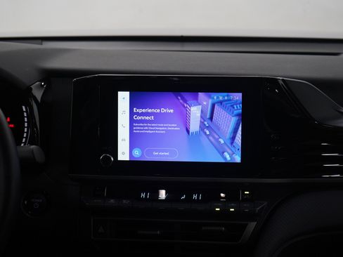 Used 2025 Toyota Camry SE image 14