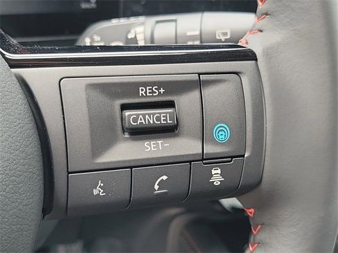 New 2025 Nissan Kicks SR image 10