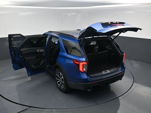 Used 2023 Ford Explorer ST-Line w/ Class IV Trailer Tow Package image 24