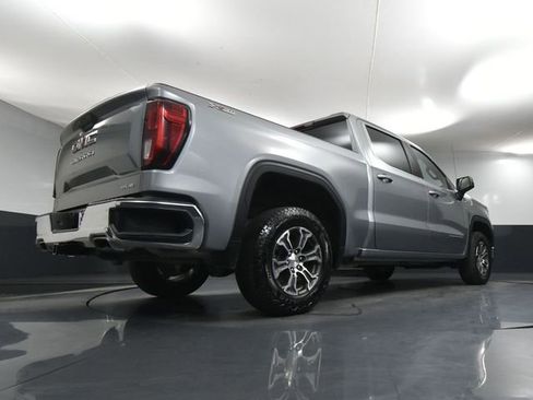 Used 2024 GMC Sierra 1500 SLE image 52