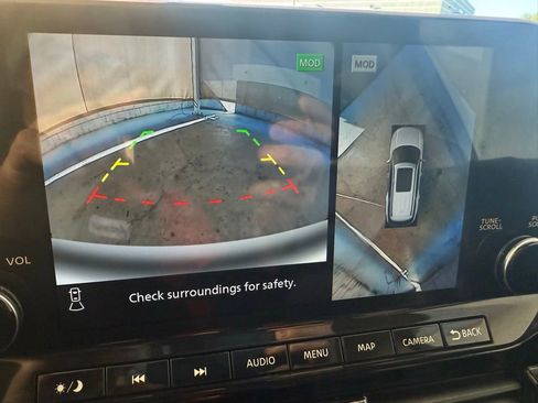 Used 2022 Nissan Pathfinder SL w/ SL Premium Package image 45