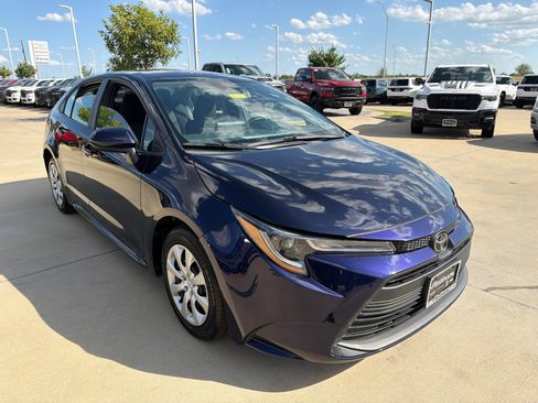 Used 2024 Toyota Corolla LE FWD image 7